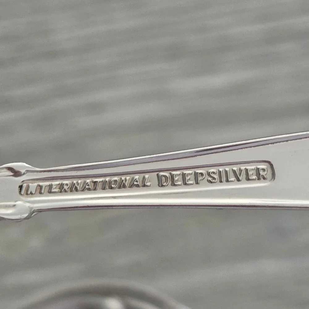 International Silver Wakefield Nut Dish Spoon Set Silverplate Scalloped Serving